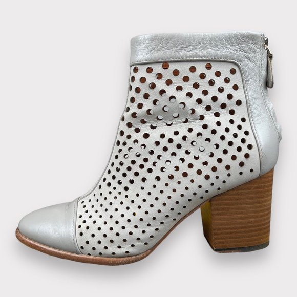 Rebecca Minkoff Shoes - Rebecca Minkoff Bedford Laser Cut Accent Leather Ankle Boots Women's Size 7M
